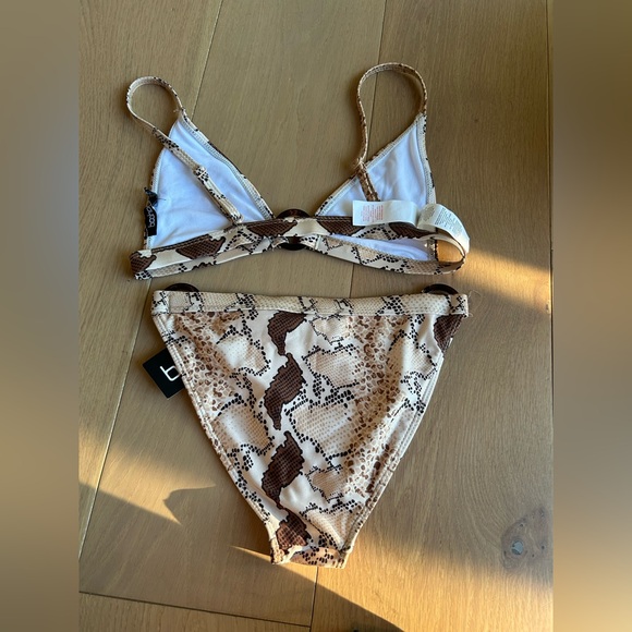 boohoo snake print bikini - Picture 7 of 8